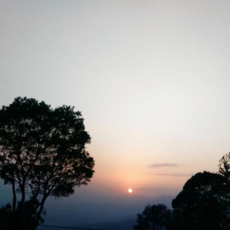 Lasso Khaja Ghar นาการ์ก็อต ภายนอก รูปภาพ